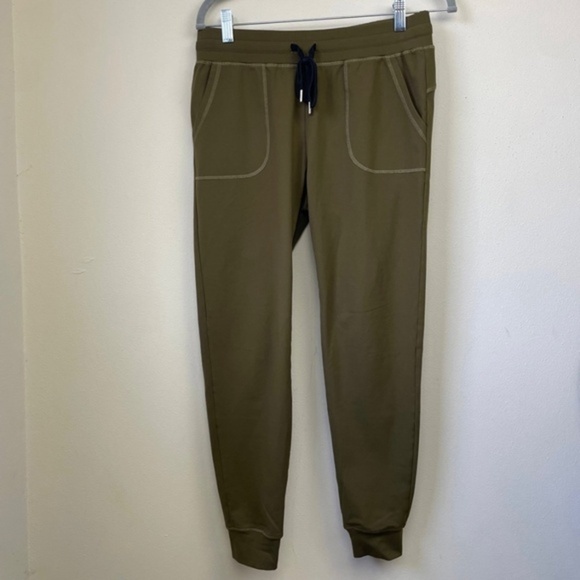 Zyia‎ Active Unwind Olive Green Jogger - Picture 4 of 10